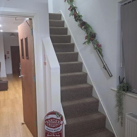 Heartland House, 7 Spacious Bedrooms Sleeps 4 Plus, Near Nec, Jlr,Bhx Birmingham Kültér fotó