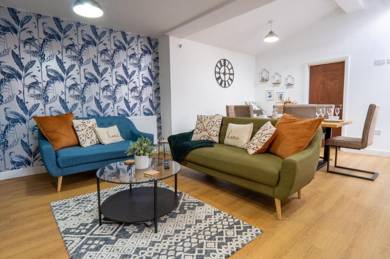 Heartland House, 7 Spacious Bedrooms Sleeps 4 Plus, Near Nec, Jlr,Bhx Birmingham Kültér fotó