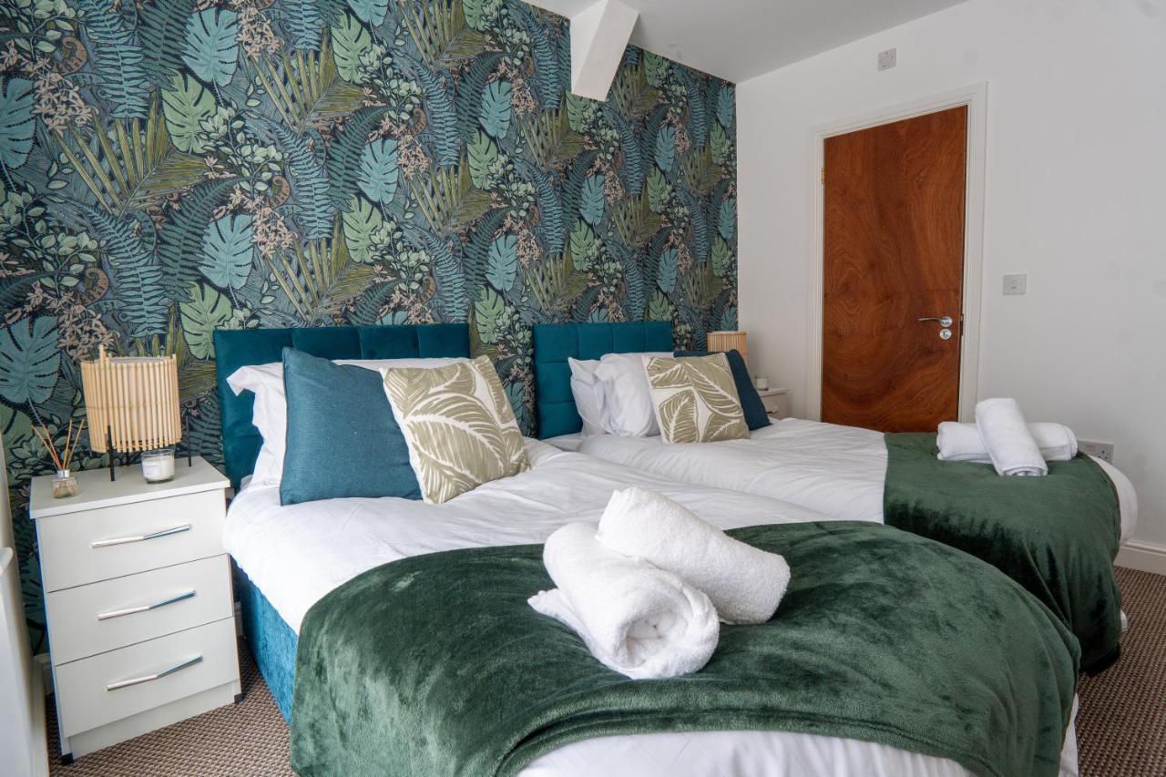 Heartland House, 7 Spacious Bedrooms Sleeps 4 Plus, Near Nec, Jlr,Bhx Birmingham Kültér fotó