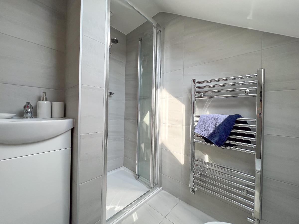 Heartland House, 7 Spacious Bedrooms Sleeps 4 Plus, Near Nec, Jlr,Bhx Birmingham Kültér fotó