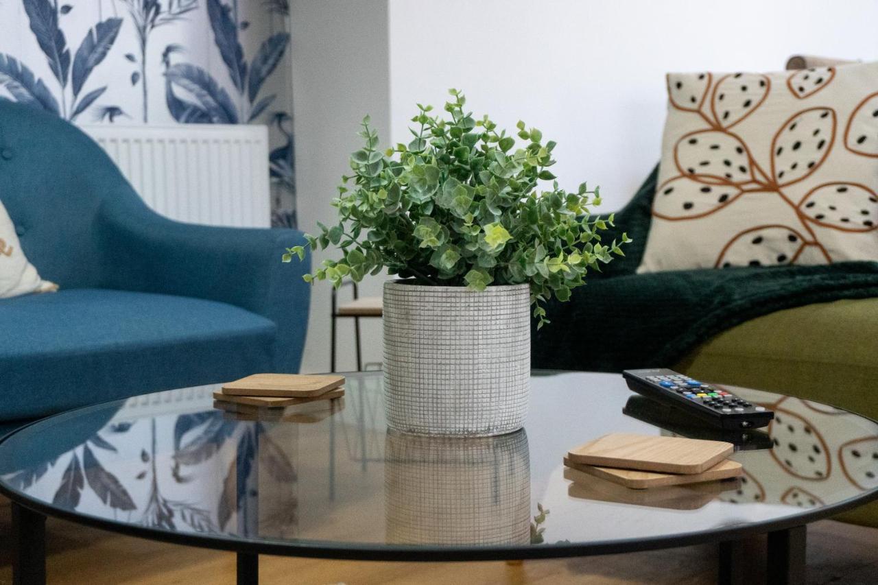 Heartland House, 7 Spacious Bedrooms Sleeps 4 Plus, Near Nec, Jlr,Bhx Birmingham Kültér fotó