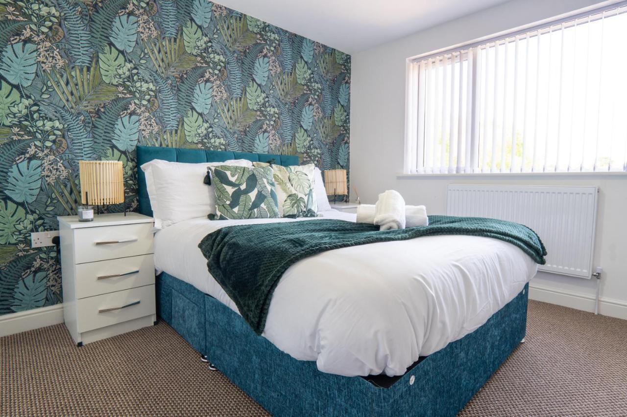 Heartland House, 7 Spacious Bedrooms Sleeps 4 Plus, Near Nec, Jlr,Bhx Birmingham Kültér fotó